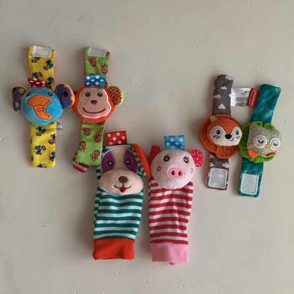 Infantino Colorful Baby Rattle Wristbands and Sock Set - Picture 1 of 11